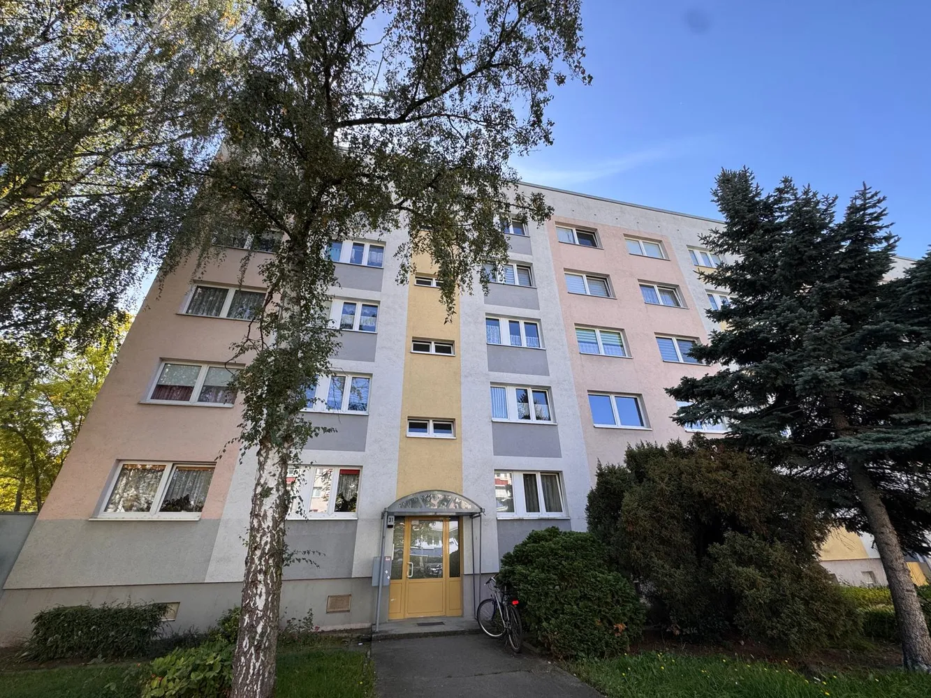 2 Zimmer Wohnung mit 50 m² in Halle (Saale) – Bild 1