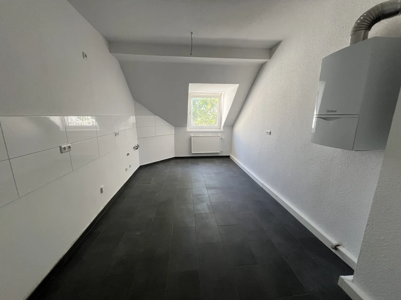 4 Zimmer Wohnung mit 106 m² in Düsseldorf – Bild 3