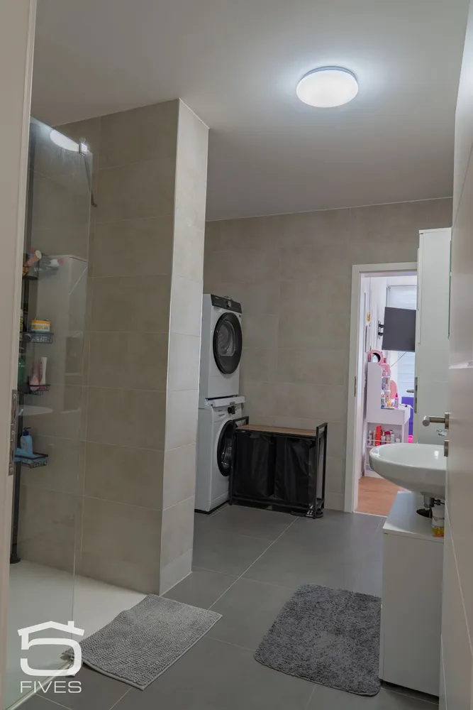 4 Zimmer Wohnung mit 98 m² in Neunkirchen – Bild 2