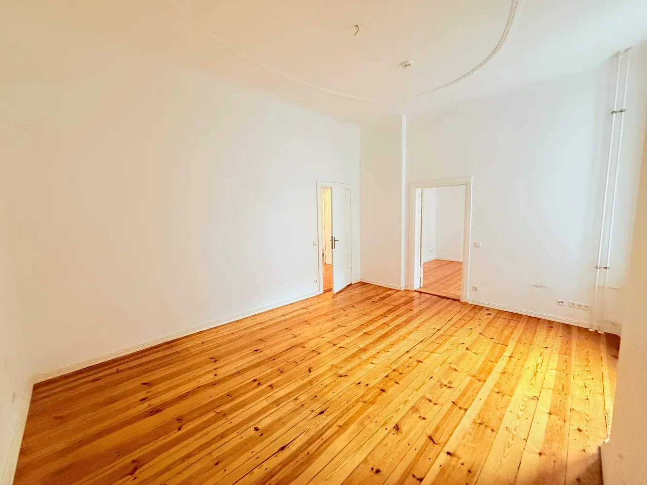 6 Zimmer Wohnung mit 209 m² in Berlin – Bild 10