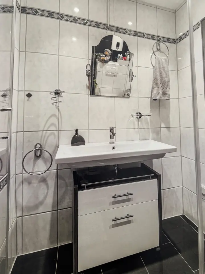 WG-Zimmer mit 84 m² in Frankfurt am Main – Bild 10