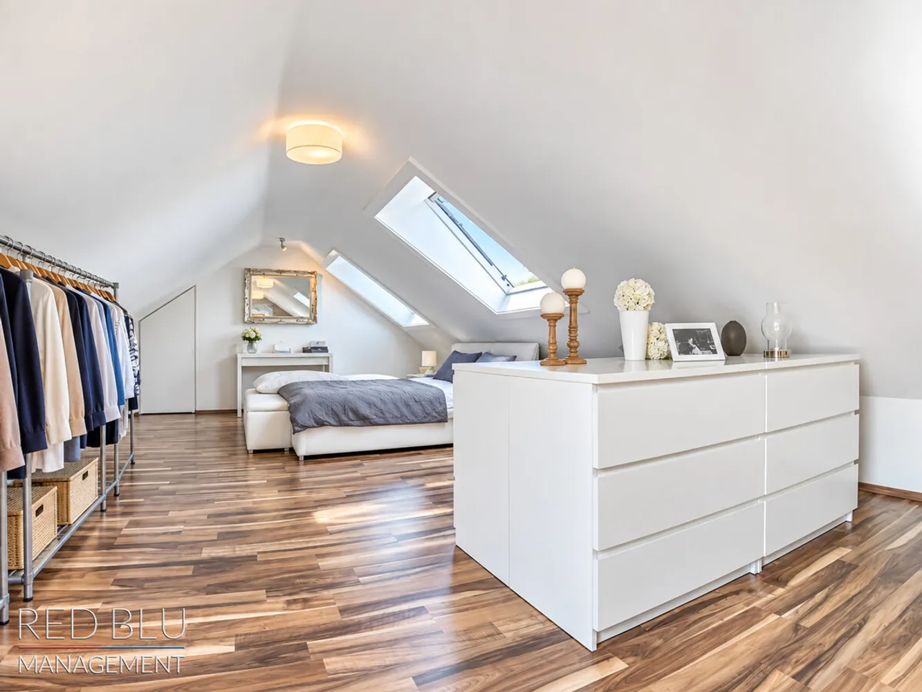 5 Zimmer Wohnung mit 100 m² in Stuttgart – Bild 11