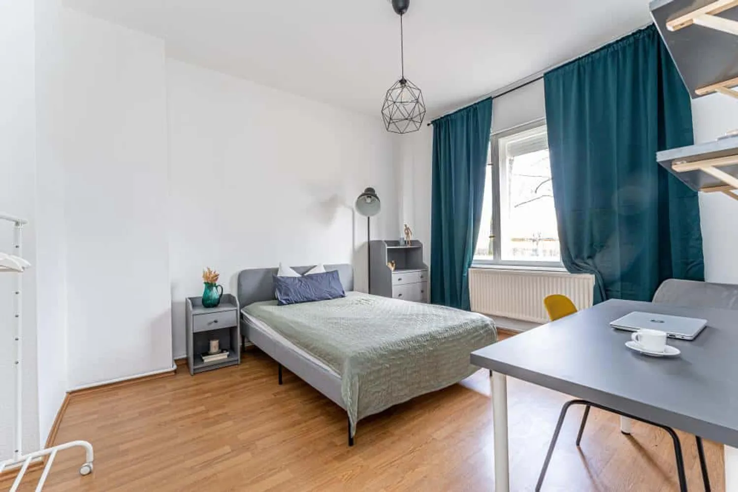 Shared room with 15 m² in Berlin – Photo 2
