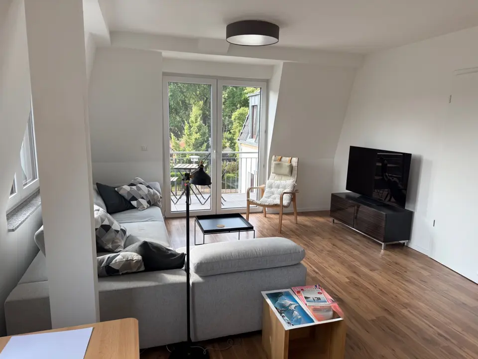 WG-Zimmer mit 65 m² in Falkensee – Bild 1