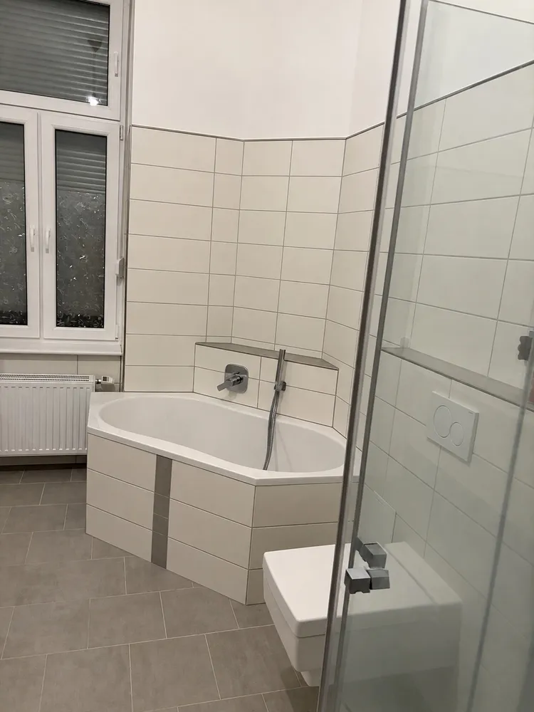 2 room apartment with 95 m² in Berlin – Photo 4