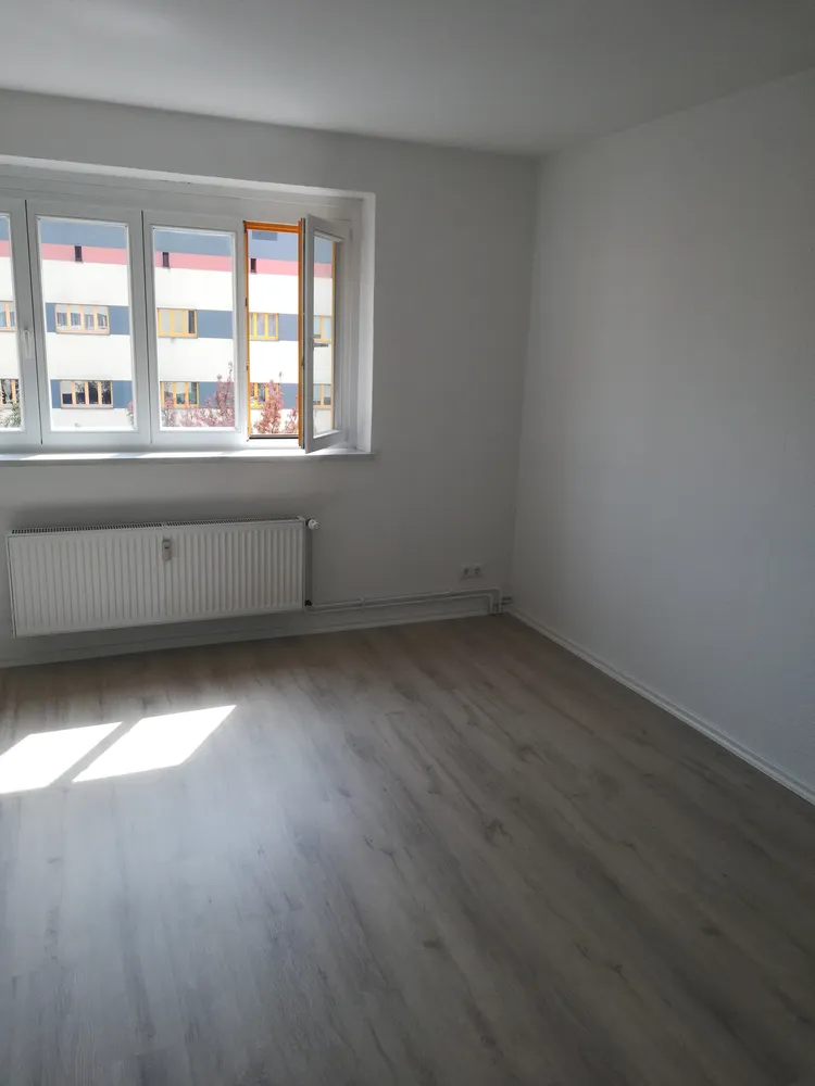 3 Zimmer Wohnung mit 81 m² in Magdeburg – Bild 1
