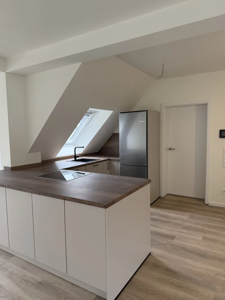 2 room apartment with 82 m² in Frankfurt am Main – Photo 2