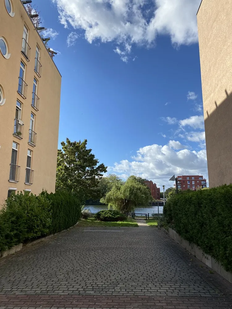 2 Zimmer Wohnung mit 63 m² in Berlin – Bild 3