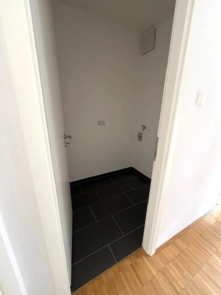 3 Zimmer Wohnung mit 133 m² in Wiesbaden – Bild 8