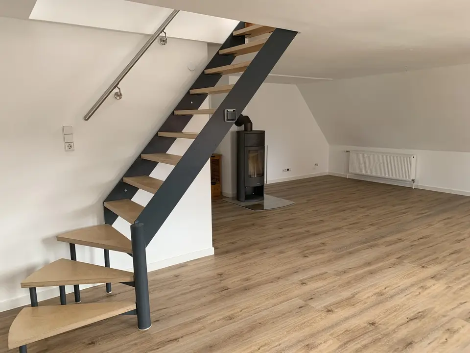 4 Zimmer Wohnung mit 118 m² in Metzingen – Bild 2
