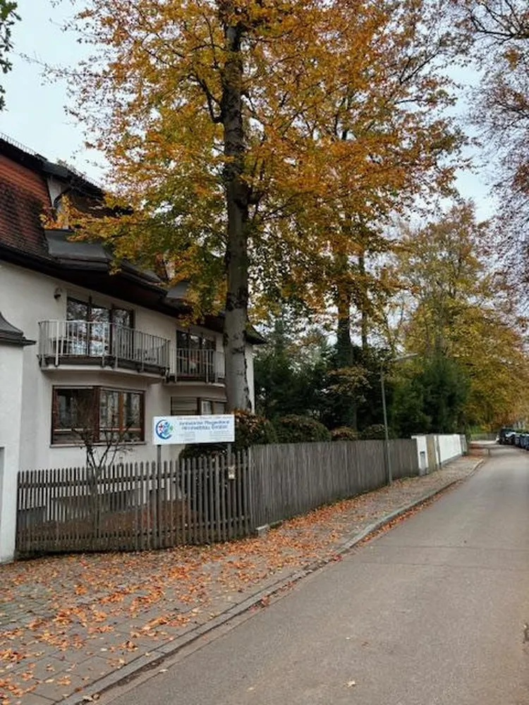 2 Zimmer Wohnung mit 77 m² in München – Bild 11