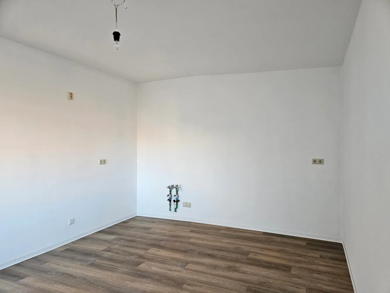 2 Zimmer Wohnung mit 85 m² in Halle (Saale) – Bild 1
