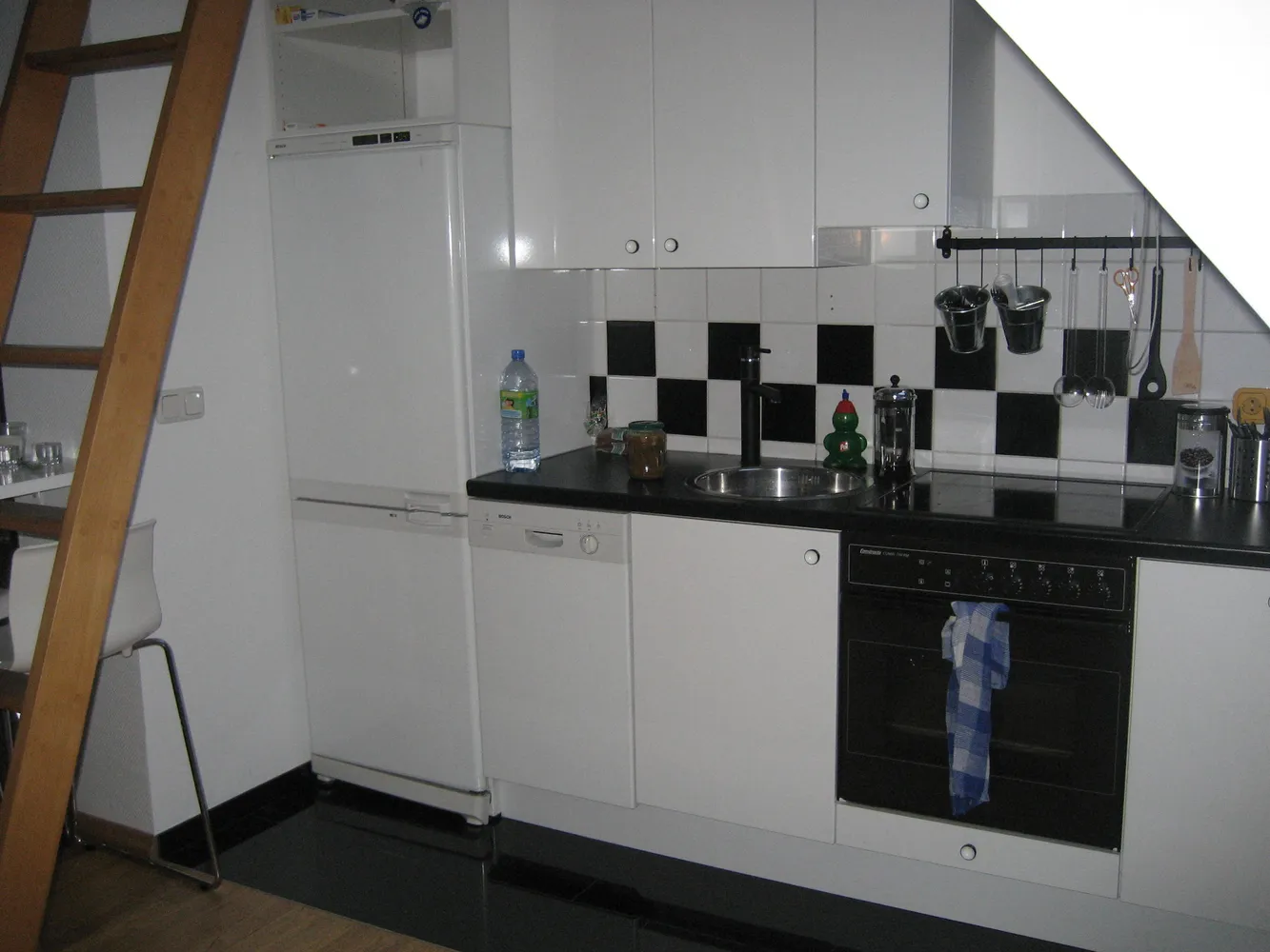 2 room apartment with 60 m² in Cologne – Photo 4