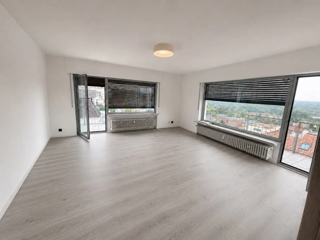 4 Zimmer Wohnung mit 105 m² in Frankfurt am Main – Bild 2