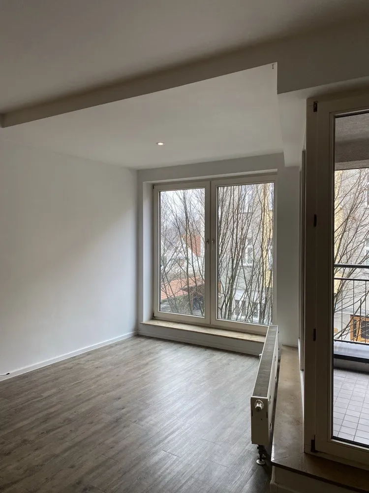 2 room apartment with 105 m² in Berlin – Photo 12