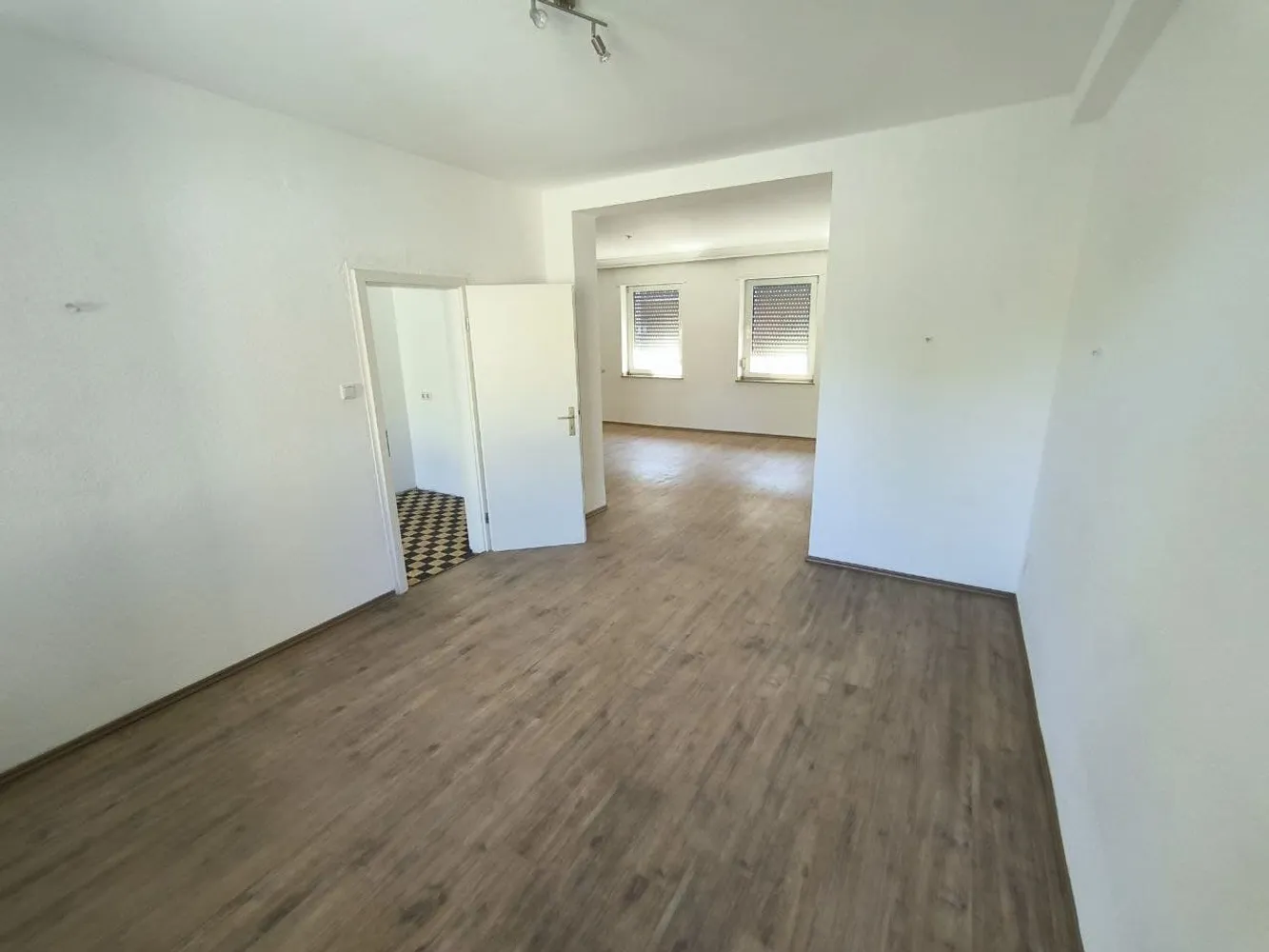 2 Zimmer Wohnung mit 85 m² in Krefeld – Bild 5