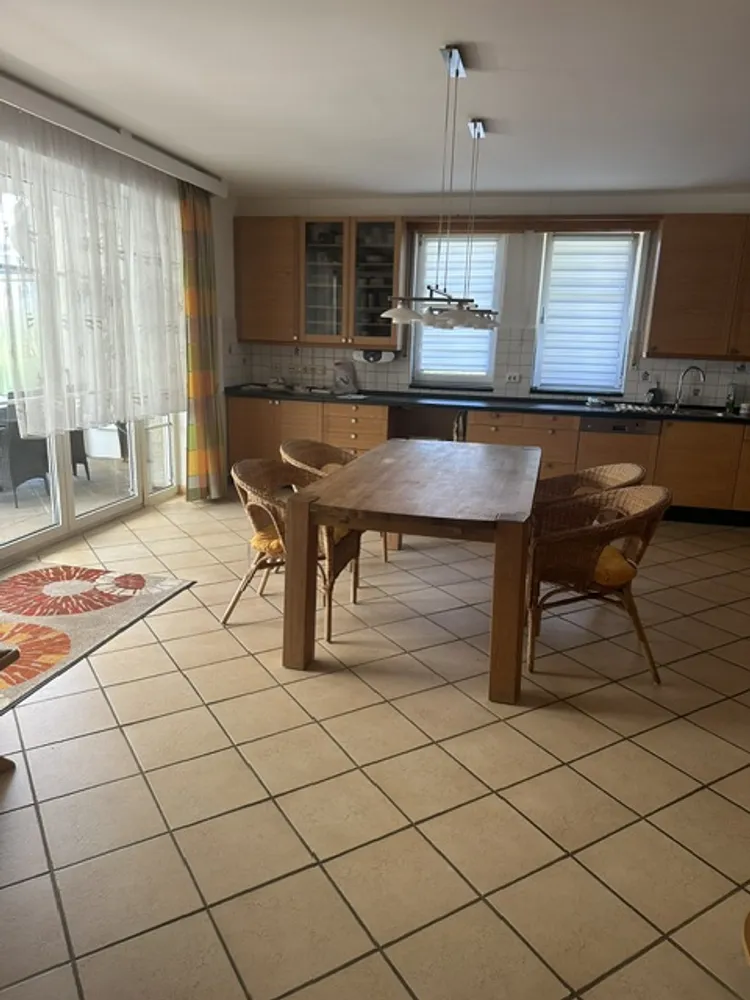 4 Zimmer Wohnung mit 150 m² in Düsseldorf – Bild 6