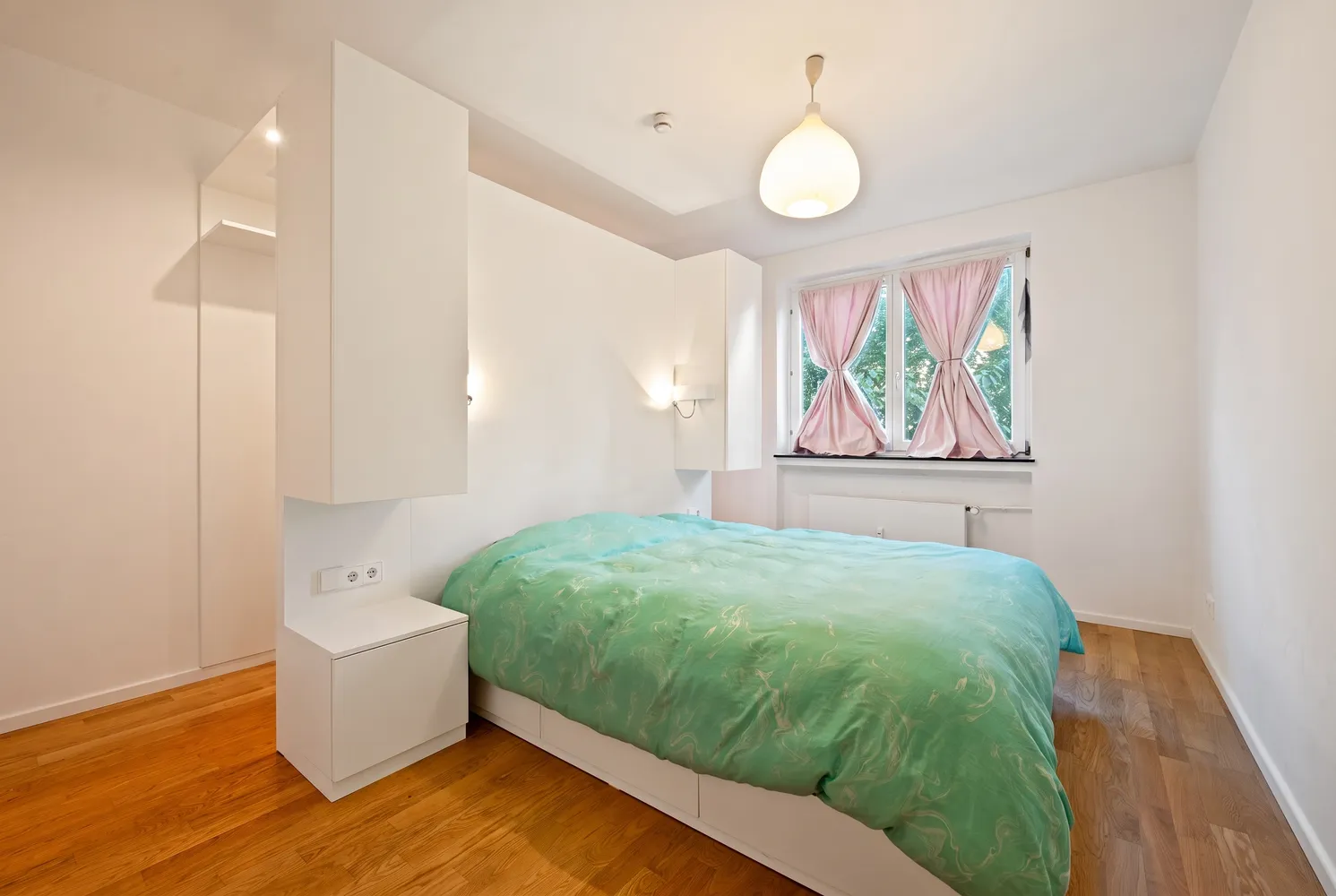 4 room apartment with 100 m² in Frankfurt am Main – Photo 3