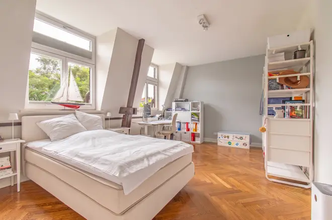 4 Zimmer Wohnung mit 144 m² in Hamburg – Bild 6