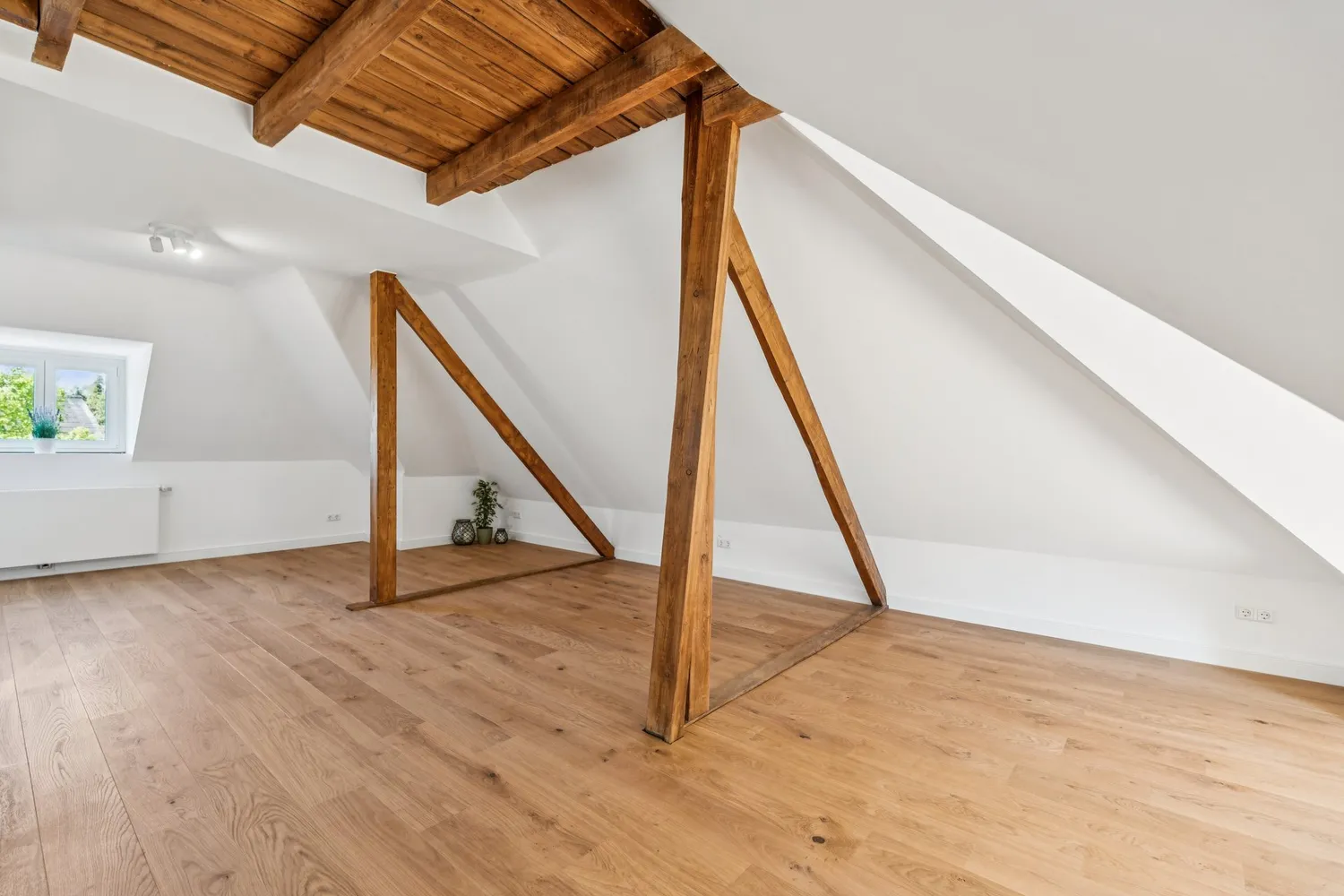 1 Zimmer Wohnung mit 80 m² in Hannover – Bild 4