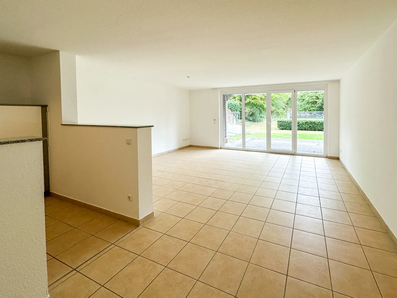 2 Zimmer Wohnung mit 71 m² in Düsseldorf – Bild 3