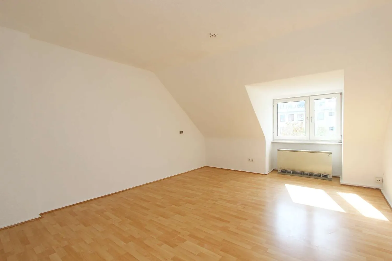 3 Zimmer Wohnung mit 78 m² in Kassel – Bild 1