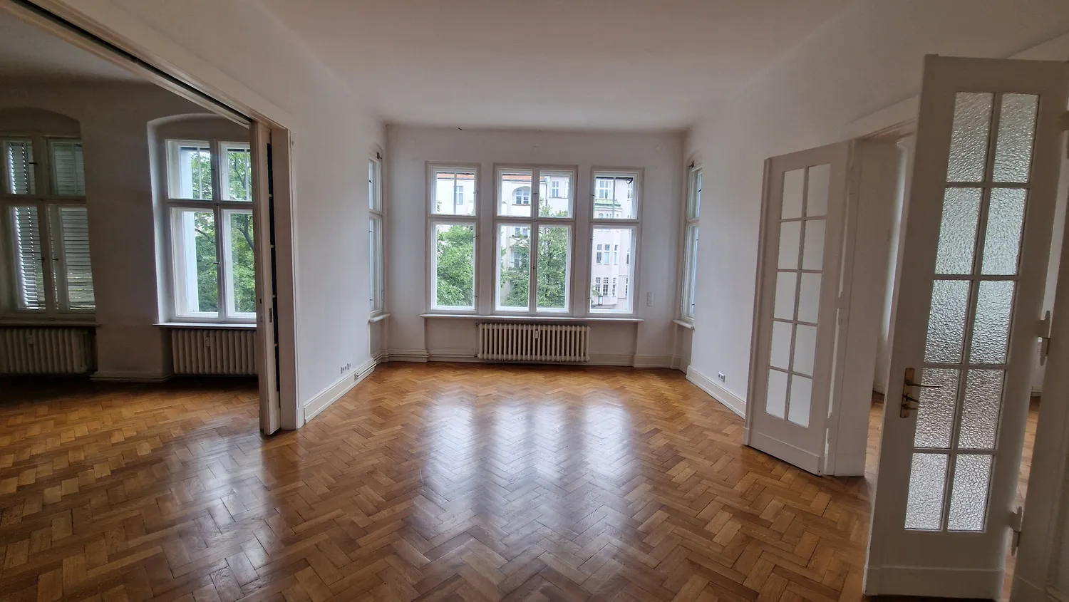 6 Zimmer Wohnung mit 209 m² in Berlin – Bild 3