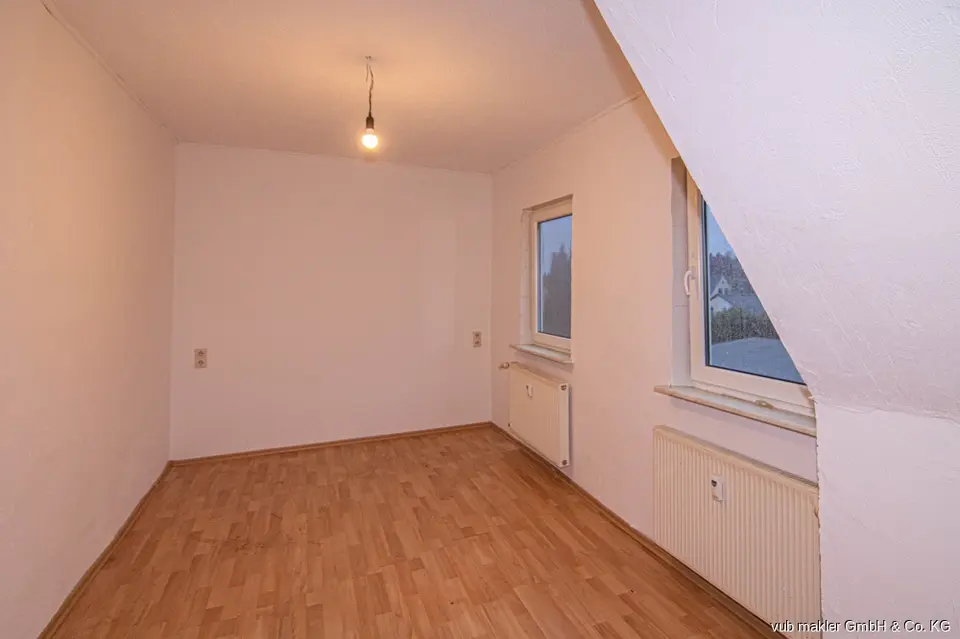 5 Zimmer Wohnung mit 117 m² in Hof – Bild 4