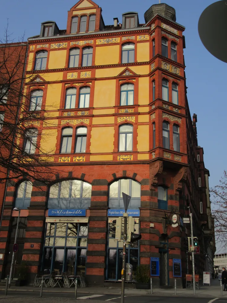4 Zimmer Wohnung mit 128 m² in Hannover – Bild 1