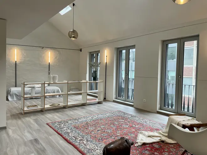 2 Zimmer Wohnung mit 100 m² in Köln – Bild 1