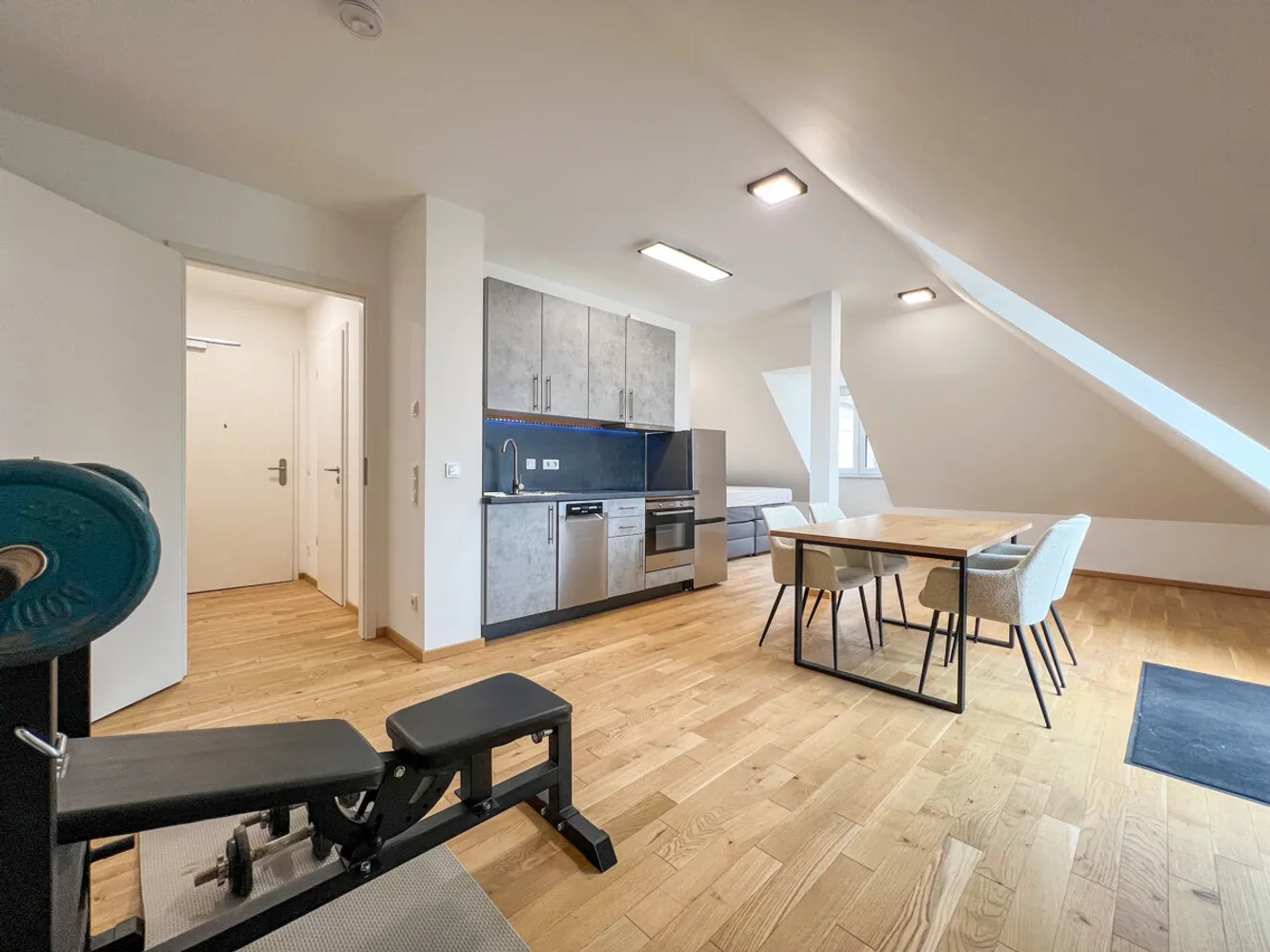 1 Zimmer Wohnung mit 40 m² in Regensburg – Bild 12