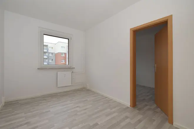 4 Zimmer Wohnung mit 66 m² in Halle (Saale) – Bild 3