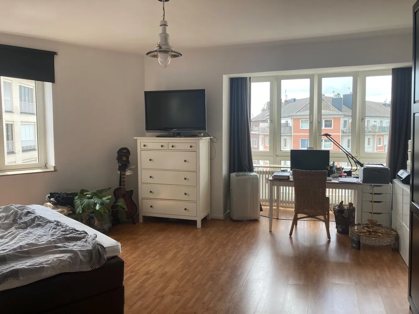 2 Zimmer Wohnung mit 70 m² in Düsseldorf – Bild 2