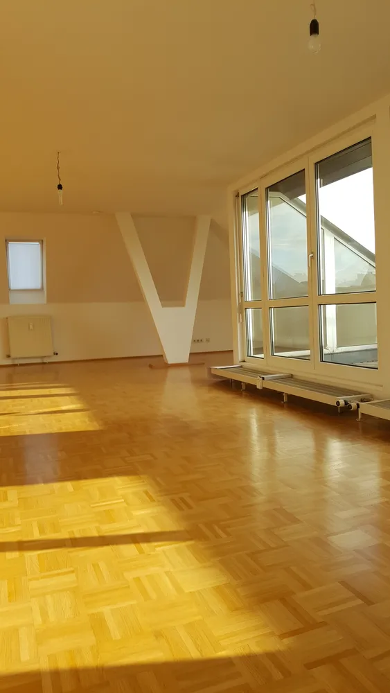 4 Zimmer Wohnung mit 175 m² in München – Bild 2