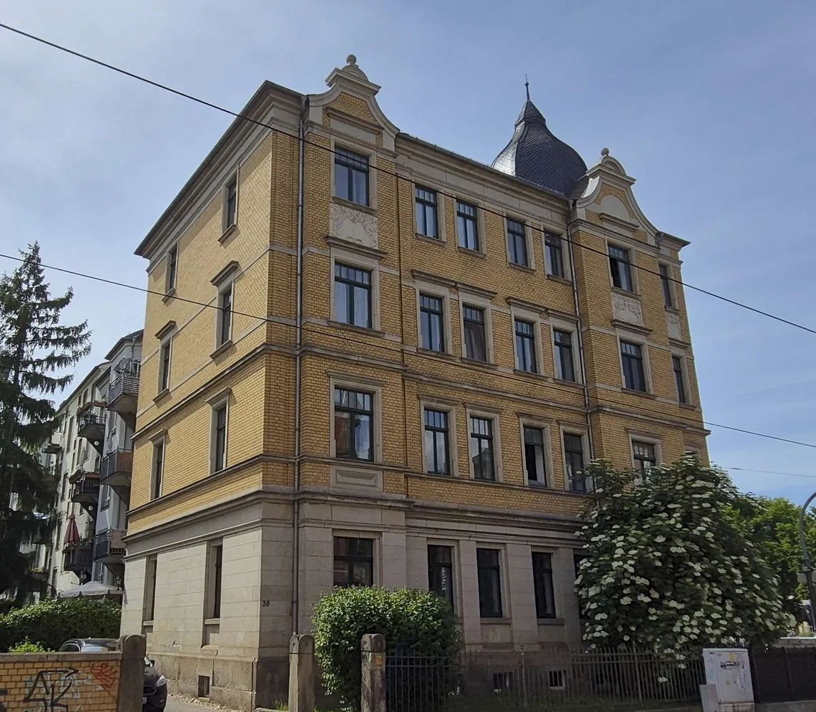 4 Zimmer Wohnung mit 95 m² in Dresden – Bild 1