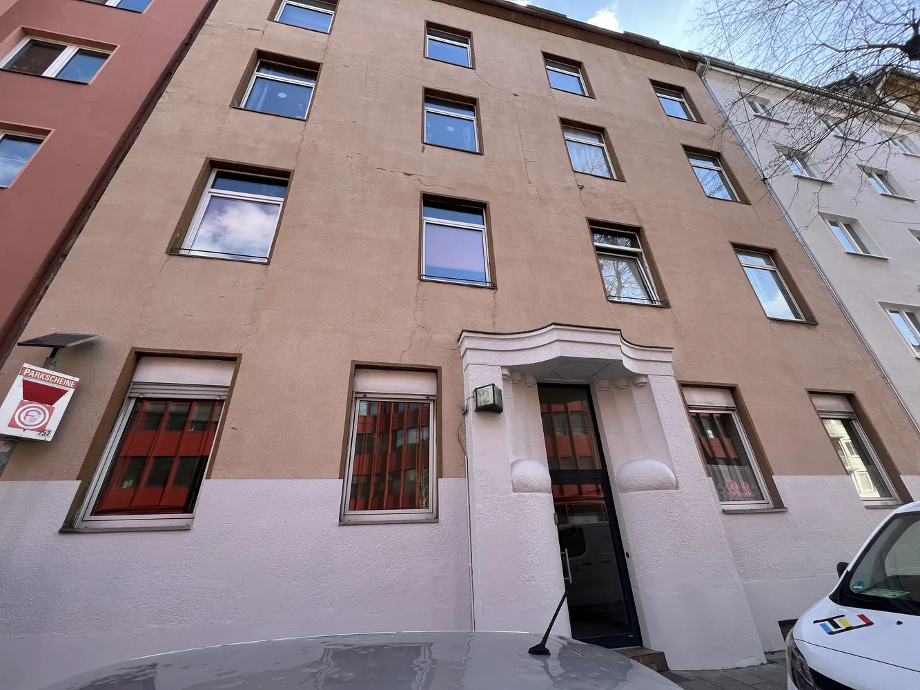 4 Zimmer Wohnung mit 106 m² in Düsseldorf – Bild 1