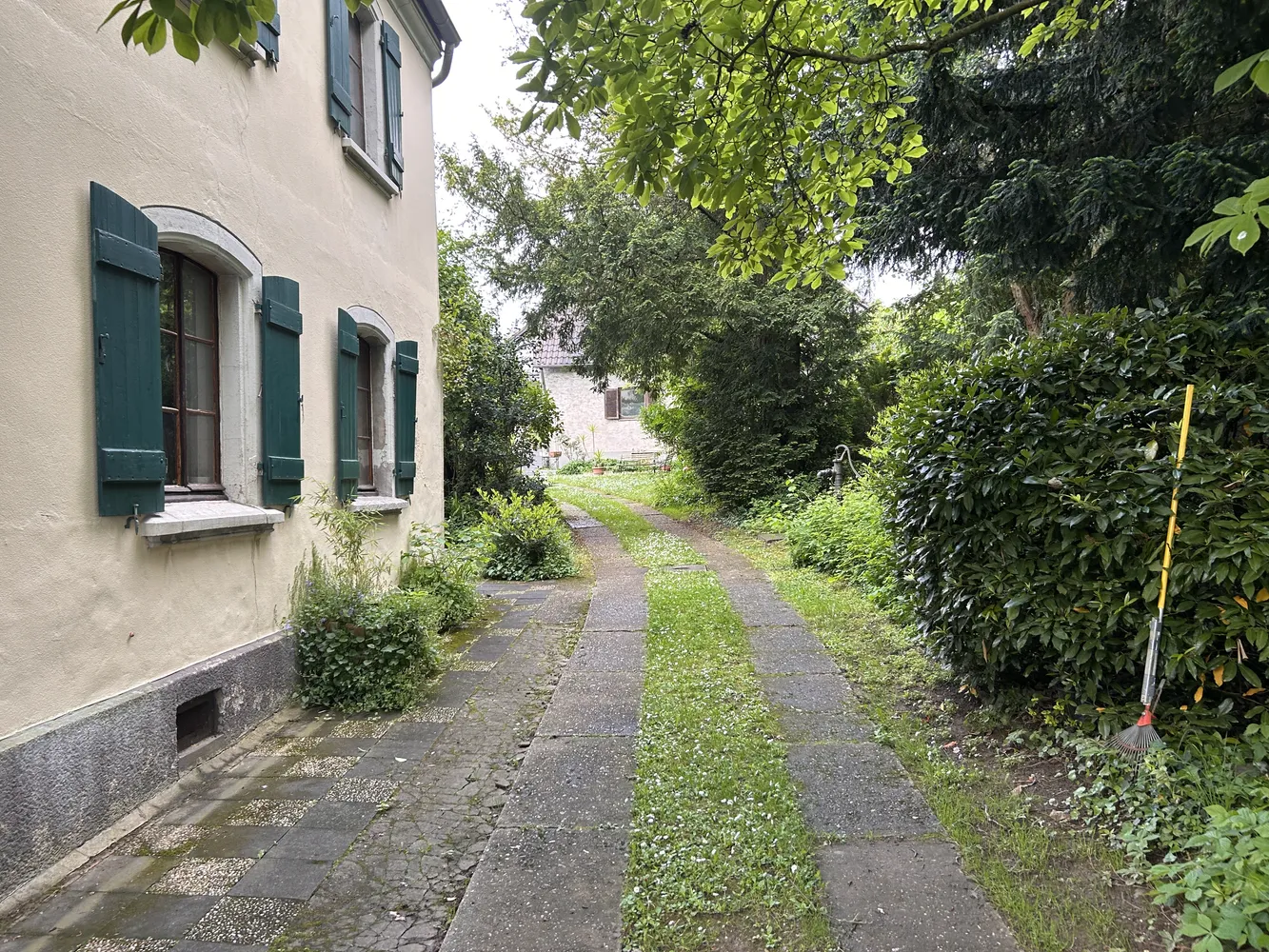 4 Zimmer Wohnung mit 110 m² in Bonn – Bild 1