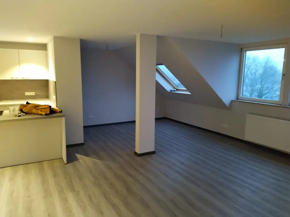 3 Zimmer Wohnung mit 95 m² in Kiel – Bild 2