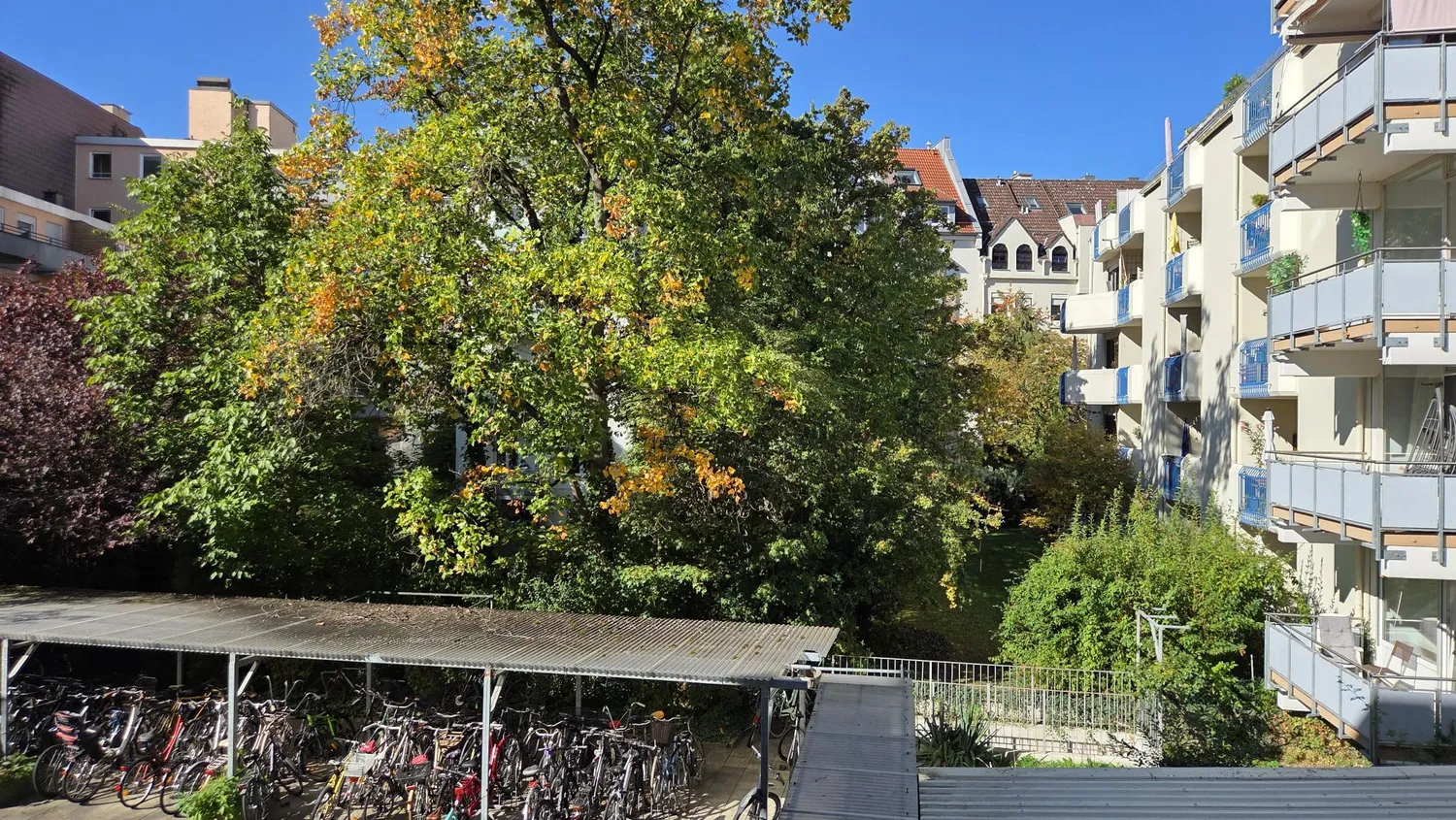 1 room apartment with 22 m² in Munich – Photo 3
