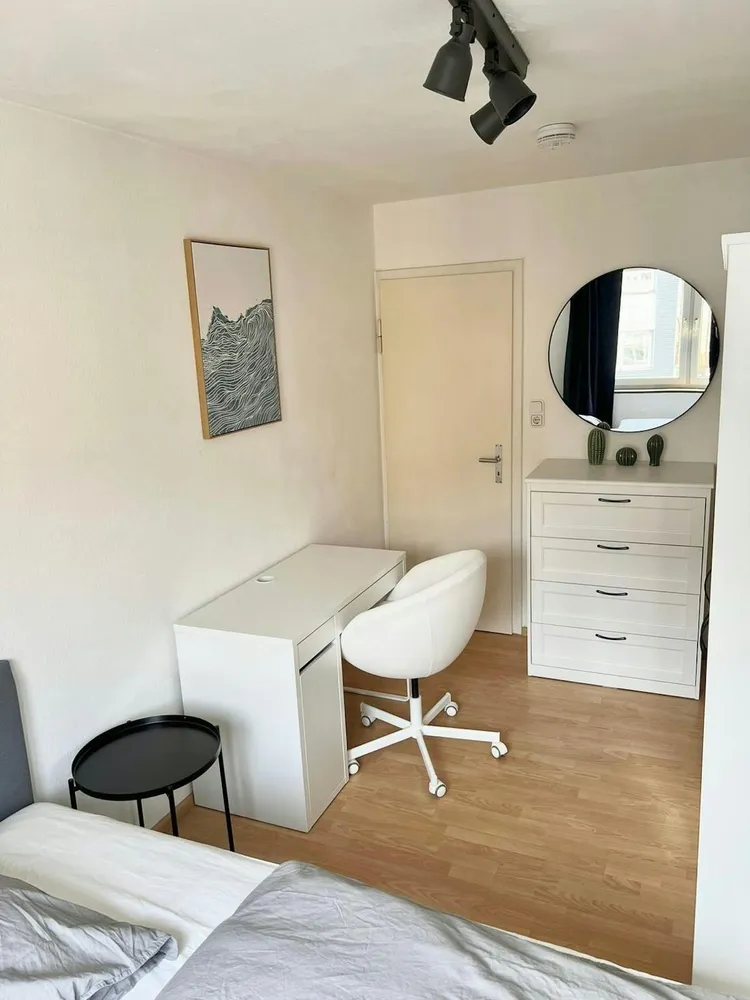 WG-Zimmer mit 20 m² in Stuttgart – Bild 1