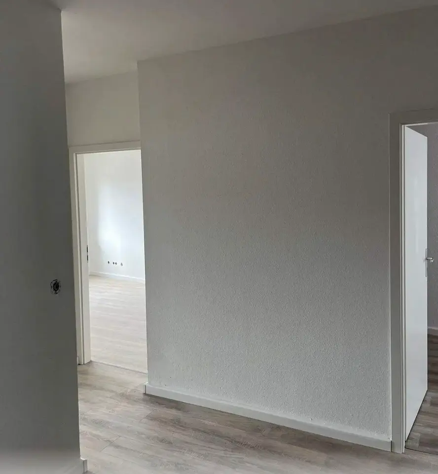 6 Zimmer Wohnung mit 108 m² in Saarbrücken – Bild 4