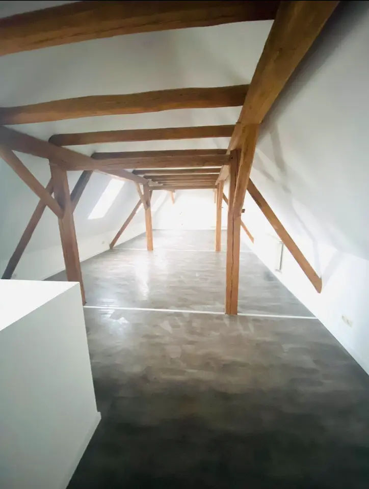 4 Zimmer Wohnung mit 150 m² in Gera – Bild 1