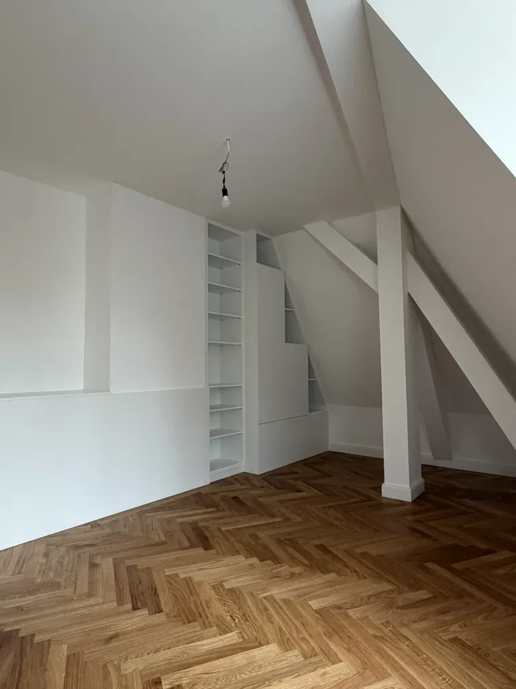 5 Zimmer Wohnung mit 128 m² in München – Bild 2