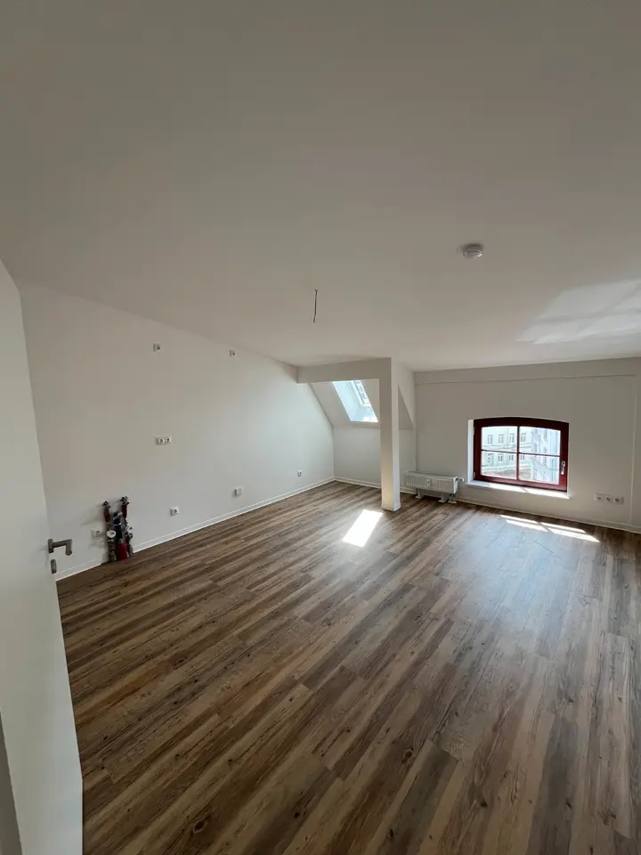 2 Zimmer Wohnung mit 76 m² in Schwerin – Bild 1