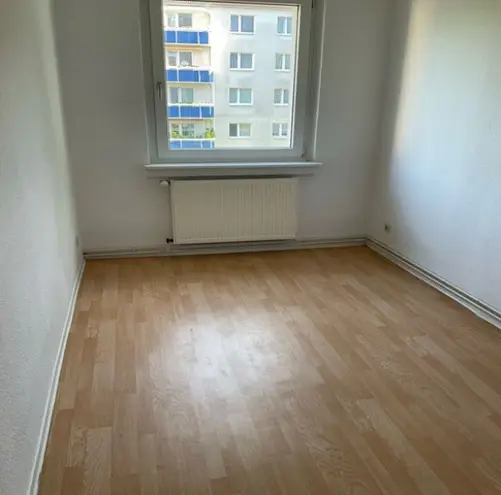 3 Zimmer Wohnung mit 58 m² in Halle (Saale) – Bild 3