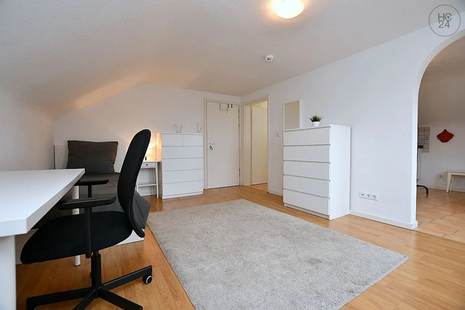 1 Zimmer Wohnung mit 38 m² in Stuttgart – Bild 2
