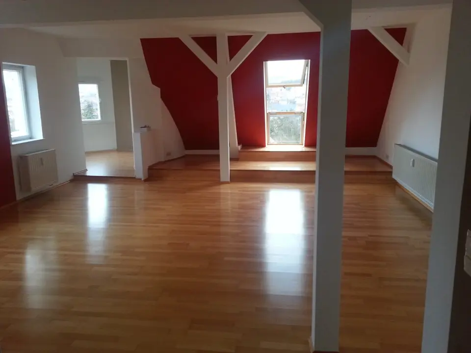 3 Zimmer Wohnung mit 108 m² in Rudolstadt – Bild 1
