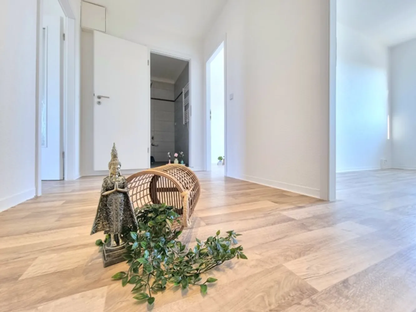 3 Zimmer Wohnung mit 70 m² in Magdeburg – Bild 2