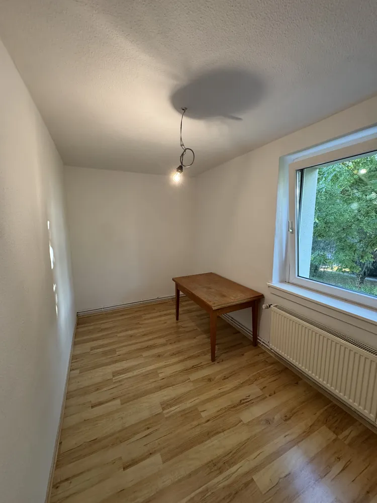 3 Zimmer Wohnung mit 58 m² in Halle (Saale) – Bild 2