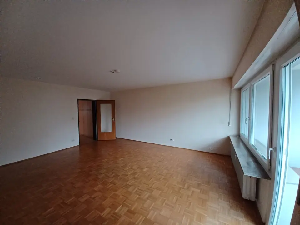 3 Zimmer Wohnung mit 71 m² in Regensburg – Bild 2